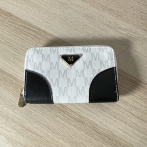 cartera blanca