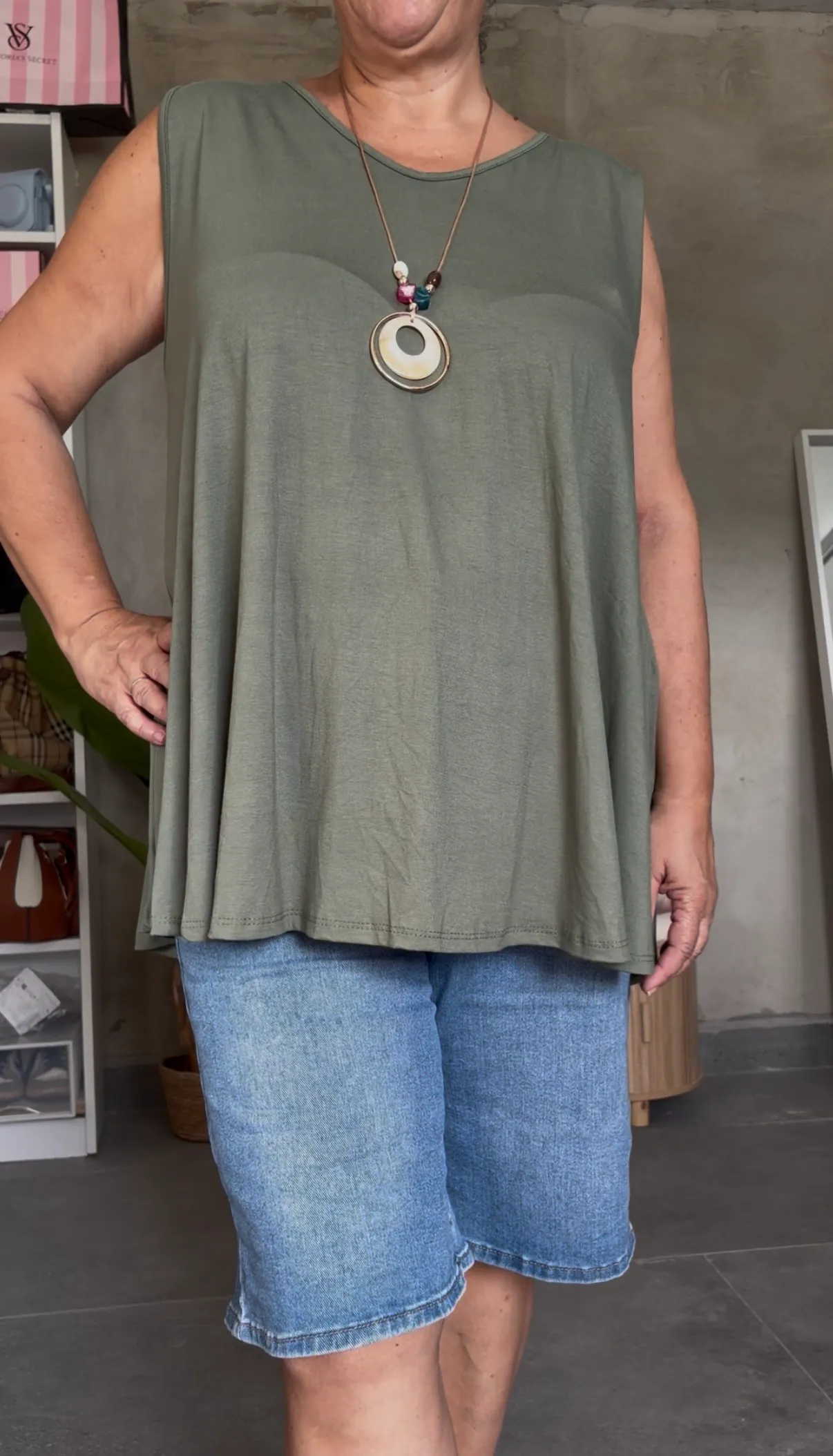 Camiseta curvy collar - Imagen 3
