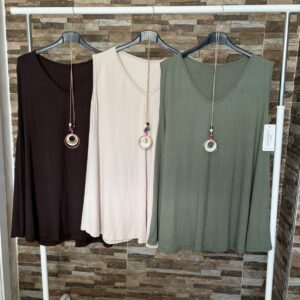 Camiseta curvy collar