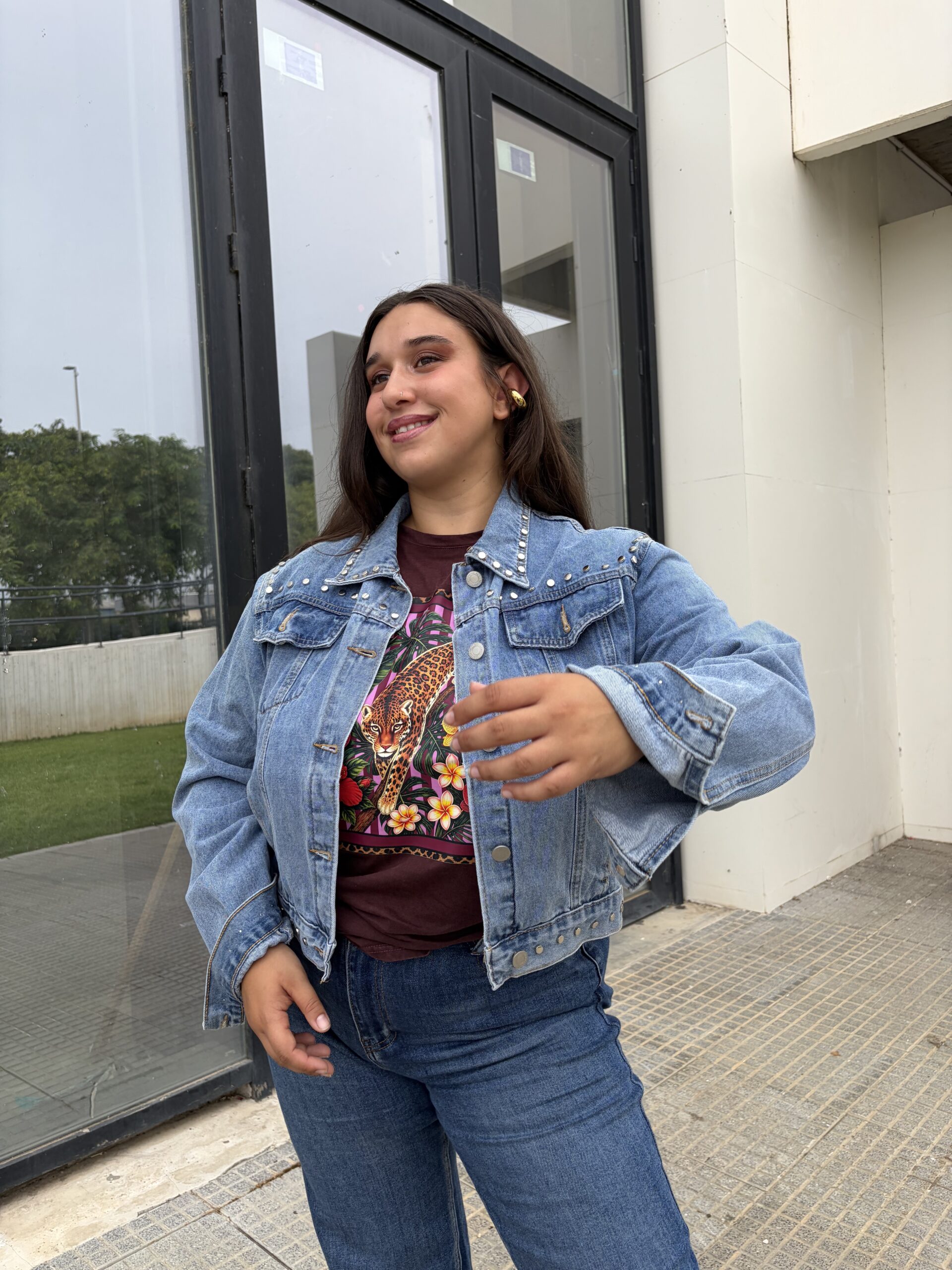 Chaqueta vaquera de tachuelas - Imagen 2